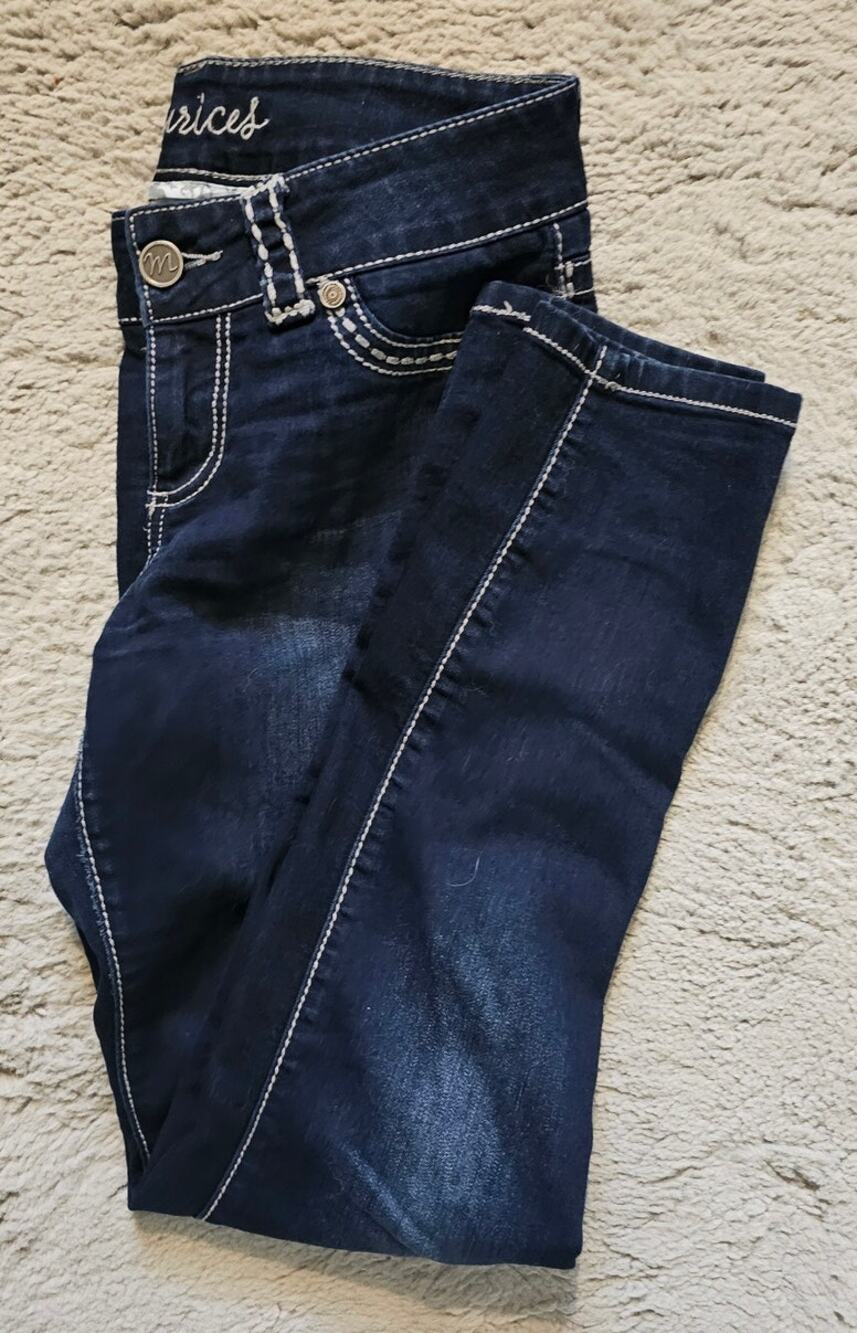 Maurices Dark Wash Contrast Stitch Slim Leg Jeans Womens Size S-M